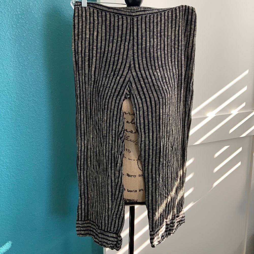 Nomadic Traders capris